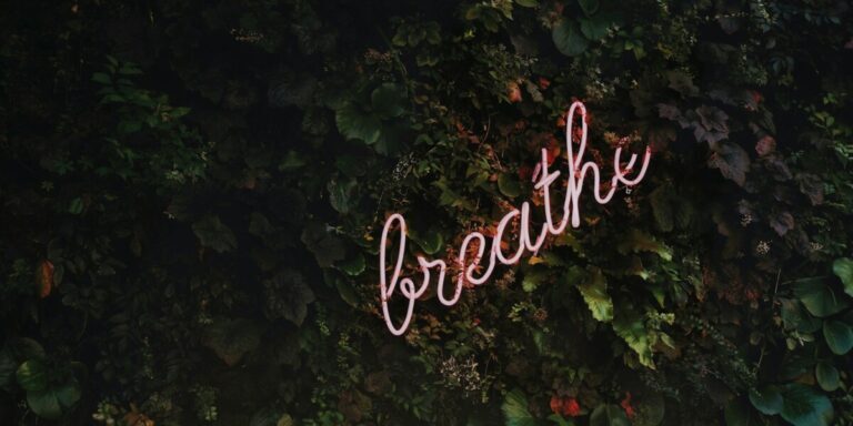 Breathe neon signage